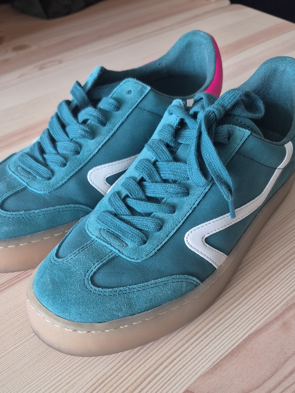 Steve Madden Teal Suede Low-Top Sneakers with Hot Pink Heel